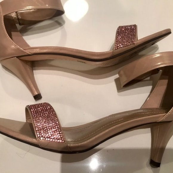 Ankle strap kitten heels with bling - Picture 2 of 3